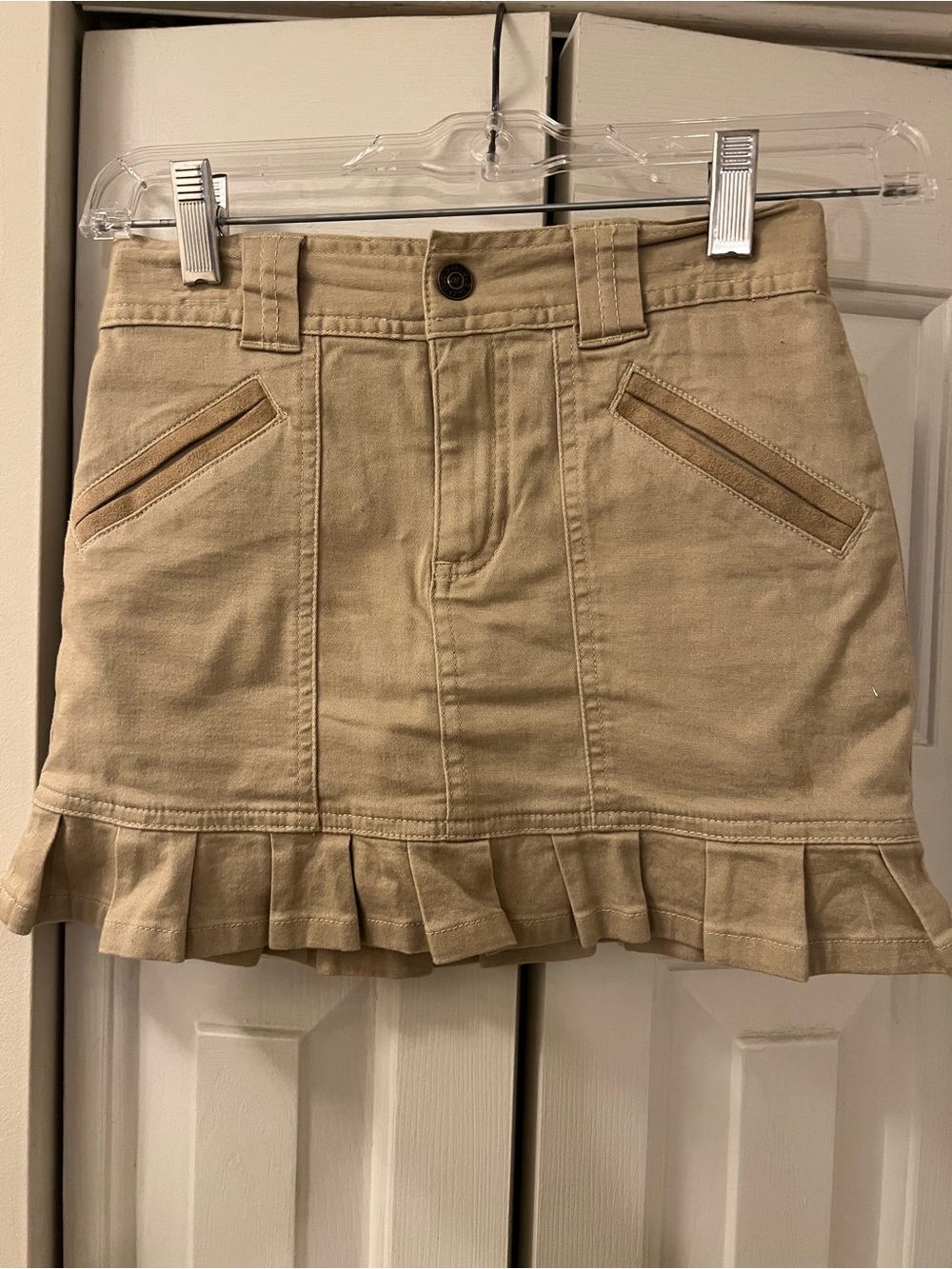Ruffled Hem Mini Skort in Khaki